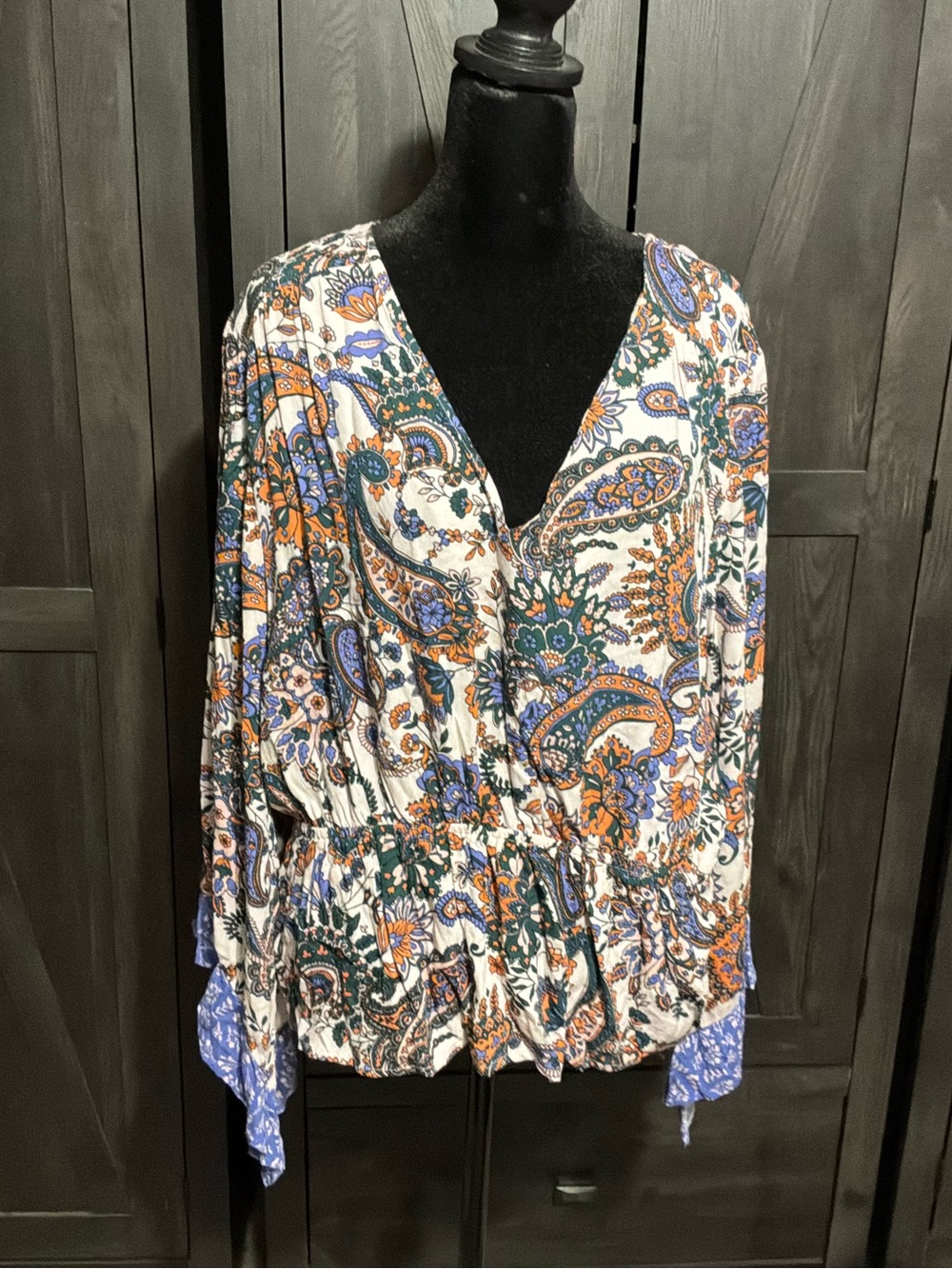 V-Neck Paisley Tie-Waist Tunic in White with Orange & Blue